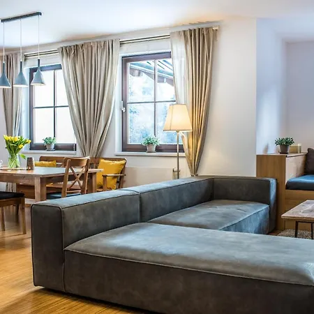 Апартаменти Savoy Luxury *
